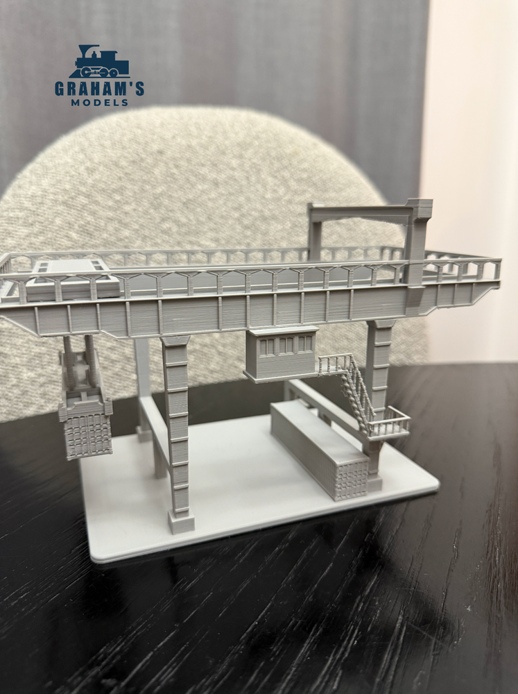 N Scale Container Crane / 1:160 Gauge / Mostly Assembled