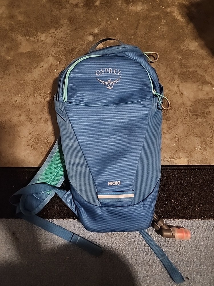 Osprey Kids Moki 1.5L Blue Hydration Pack Hiking Pack Backpack WITH BLADDER