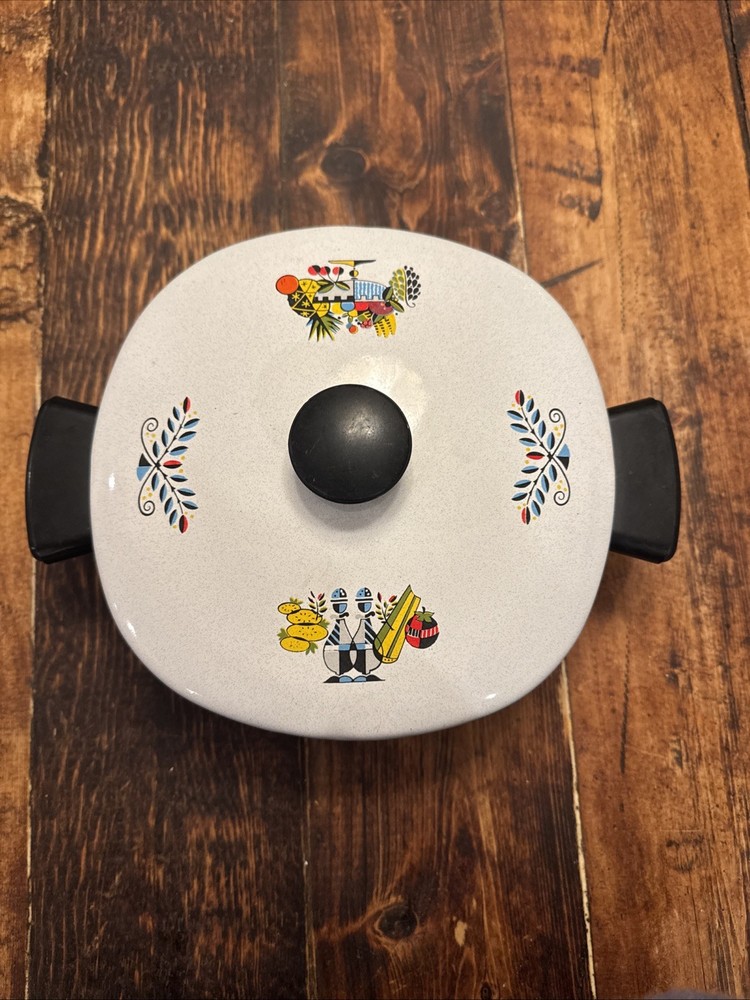 Vintage Georges Briard Style Berggren Enamel Ware Dutch Oven EUC Turkey Dinner