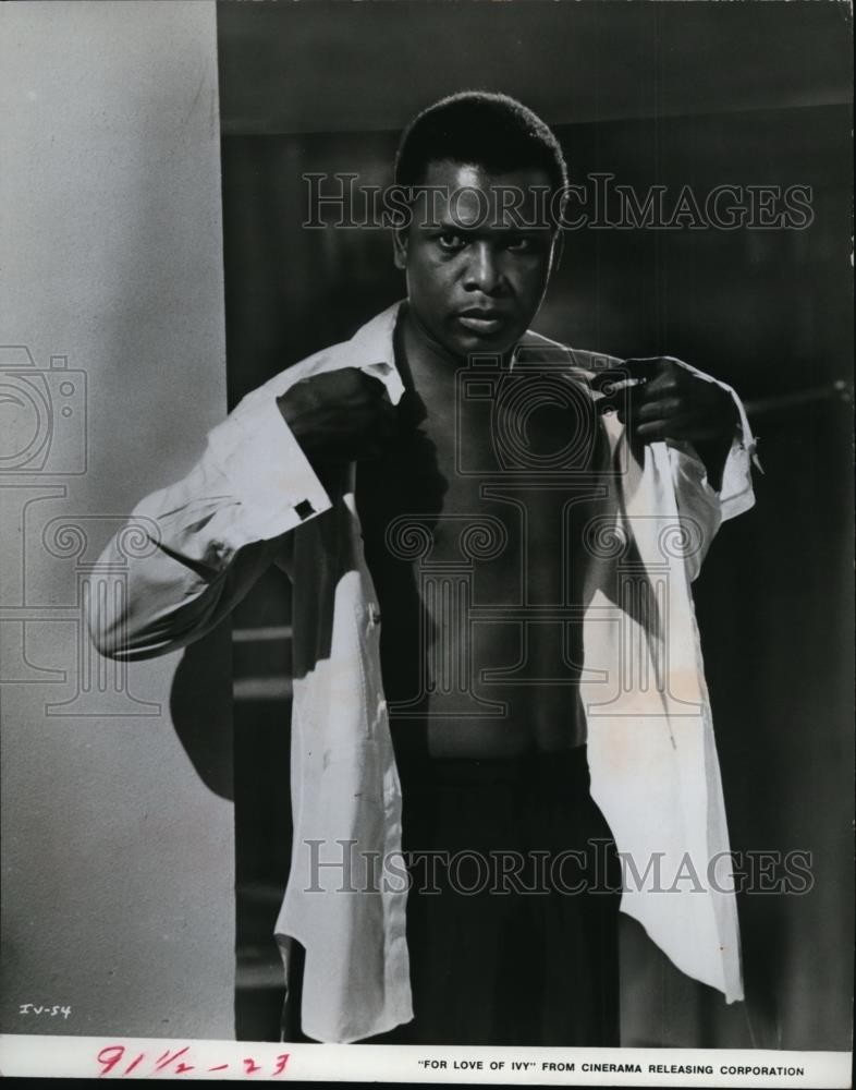 1969 Press Photo Sidney Poitier. - cvp88580