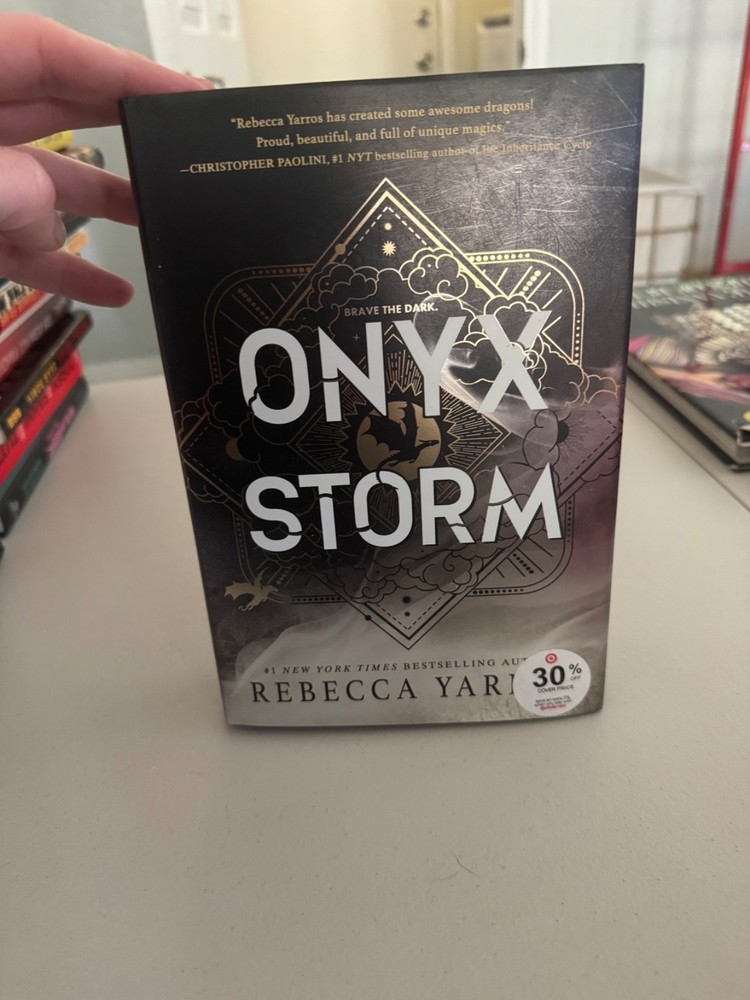 • ONYX STORM Deluxe Limited EDITION BOOK HARDCOVER  BRAND NEW ! Target