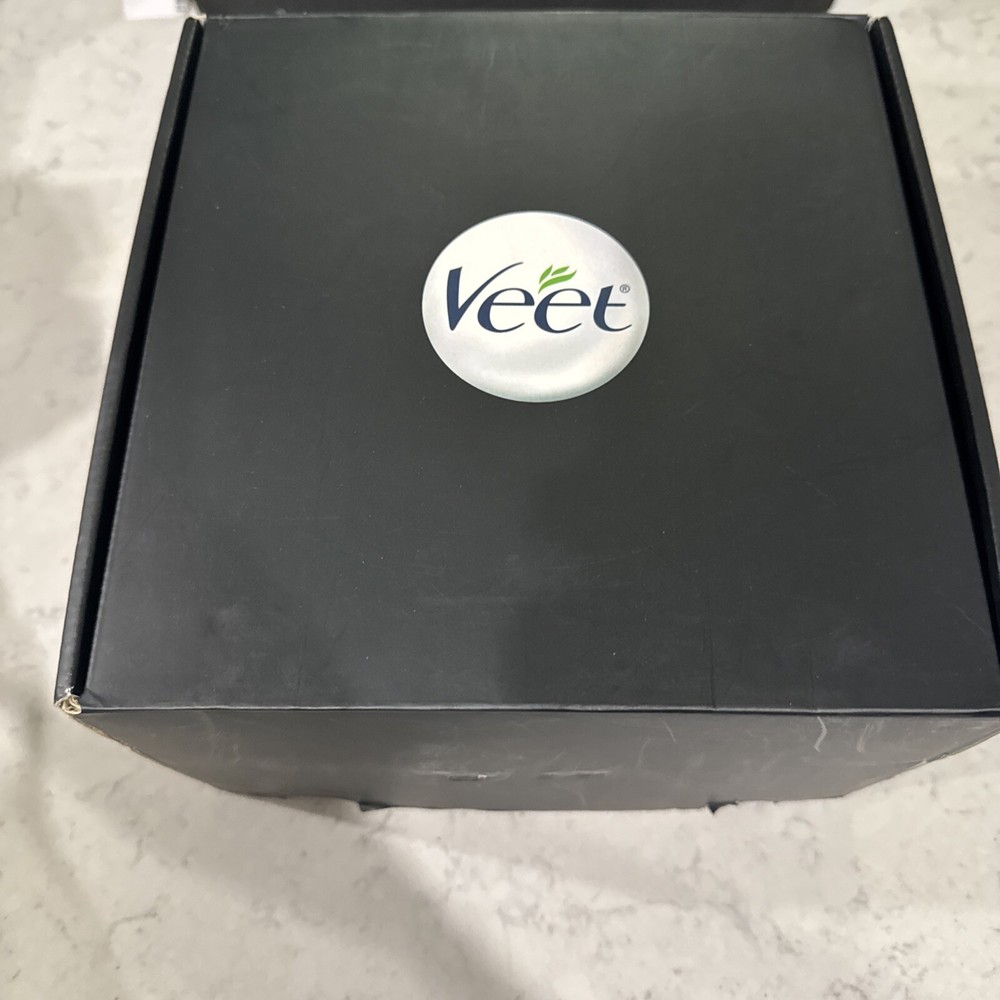 Veet Full Body Hair Removal Device in Original Packaging for Home Use-image