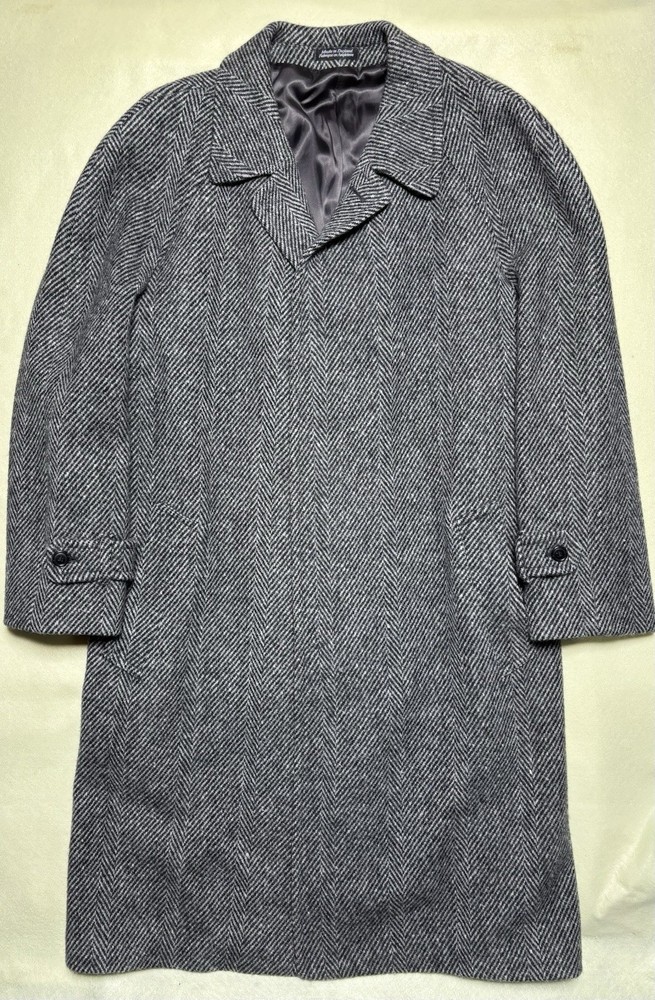 Vintage Yves Saint Laurent Men’s 100% Pure New Wool Overcoat Made In England 46R