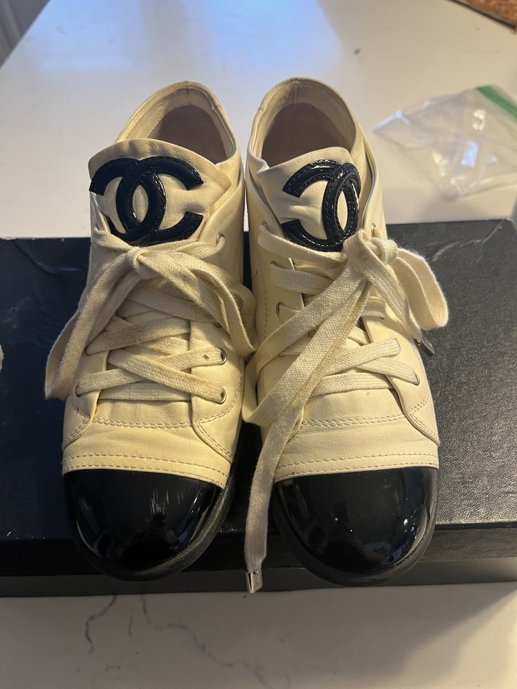 Chanel Lace Up White Sneakers Kids Size 35 US 4.5 with Box