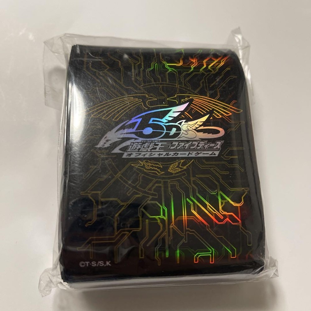 Yu-Gi-Oh 5Ds Duel Disc Dragon Emblem Gold Sleeves  