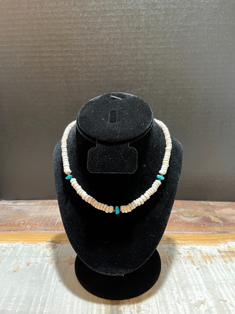 Vintage Puka Shell & Turqouise Choker Necklace Pre-Owned