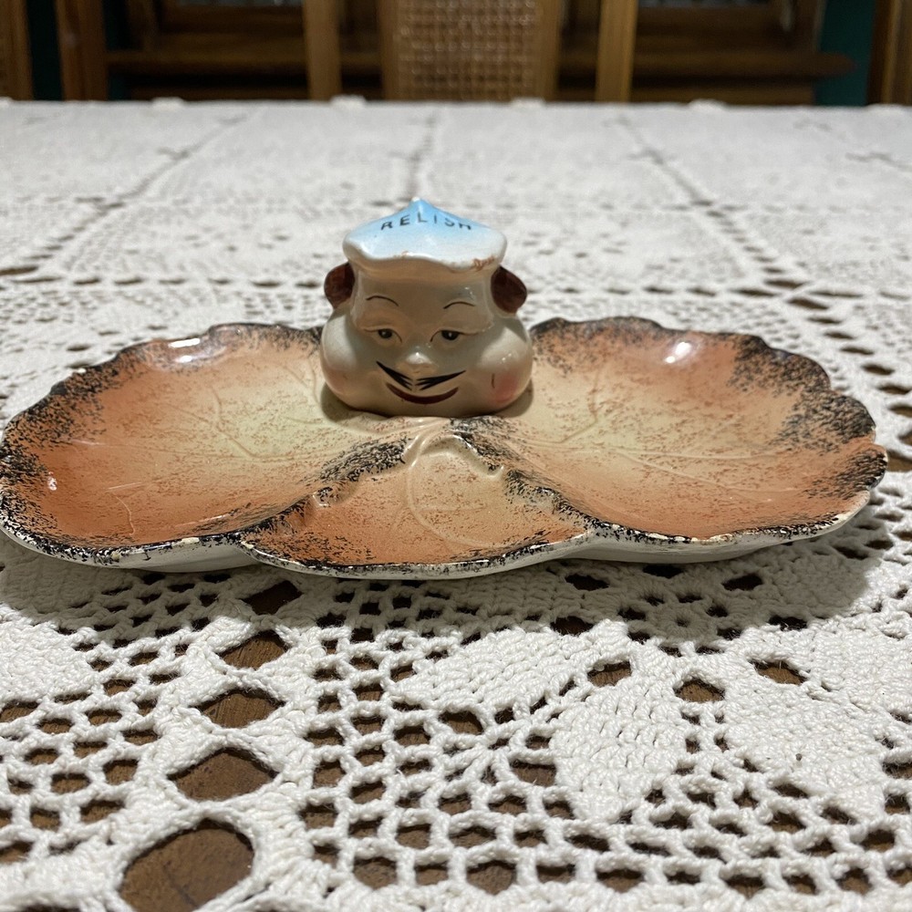 Vintage Anthropomorphic Relish Tray Leaf Shaped Tray / Made in Japan / 8.5