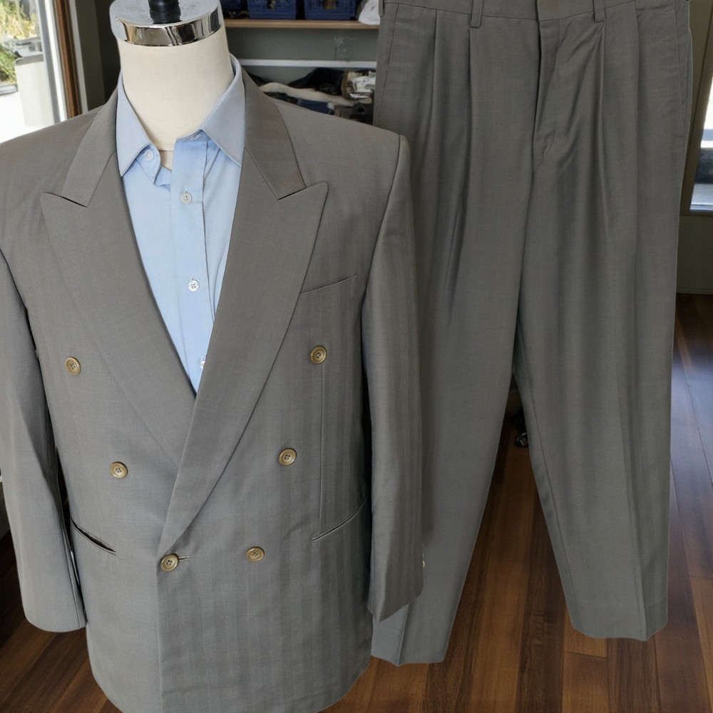 Bespoke Double Breasted Wool Suit 42r 32x30 Peak Lapel Canvased Lightweight