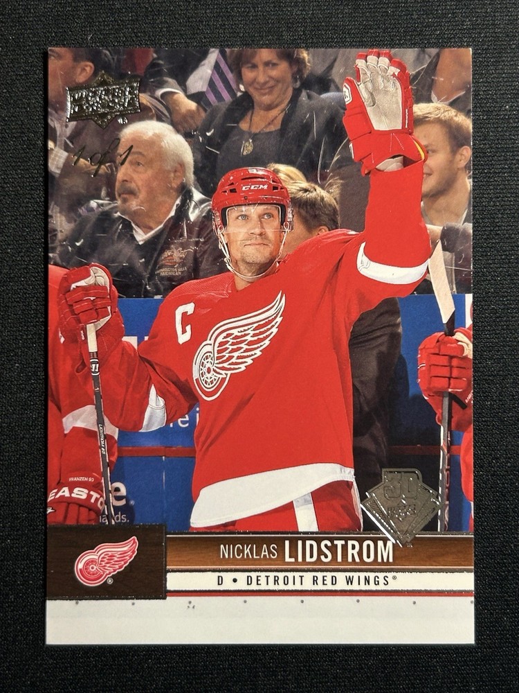 Nicklas Lidstrom 1/1 30th Anniversary Buyback Hockey Card 2019-20