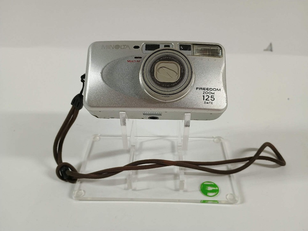 Minolta Freedom Zoom 125 35mm Point & Shoot Camera