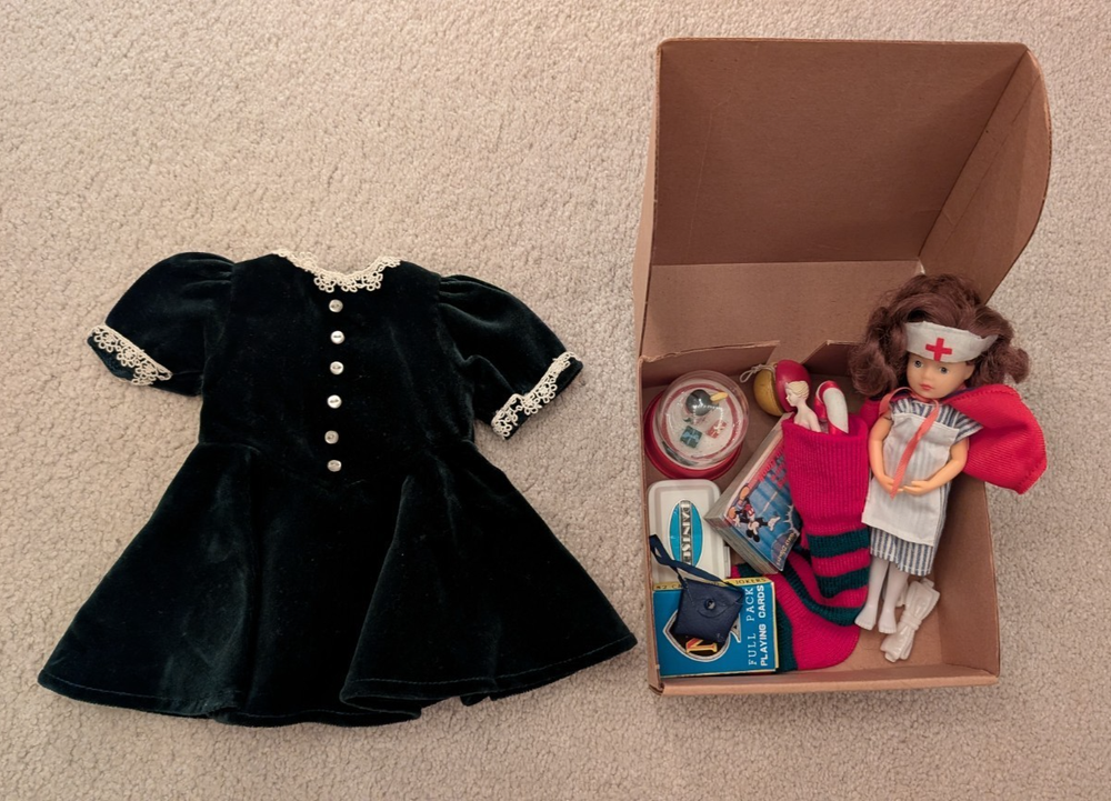 Vintage Pleasant Company Molly’s Christmas Box Set + Christmas Dress 1993 Bundle