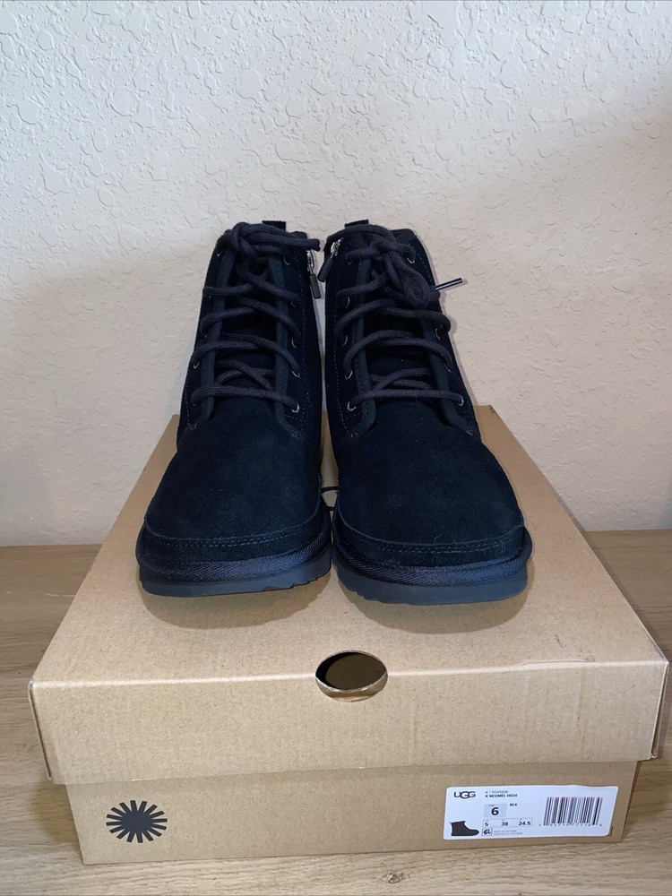 UGG NEUMEL SUEDE SHEEPSKIN CHUKKA ANKLE KIDS BOOTS SIZE US 6/women’s 7.5 Black