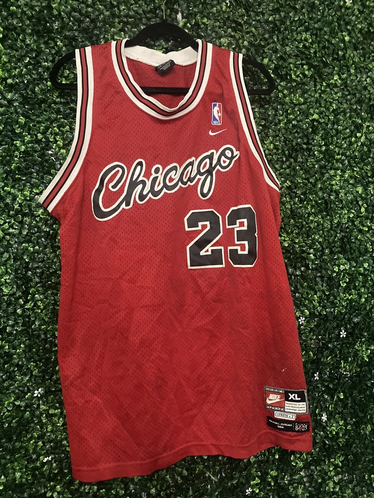 VTG 1984 Michael Jordan Chicago Bulls Nike Flight 8403 Jersey Men XL Red Black Vintage