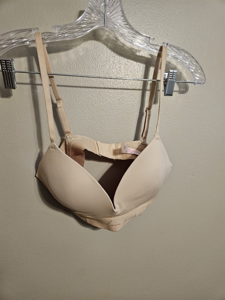 Victoria Secret PINK Women Beige Wireless Push Up Wear Everywhere Bra Size 36B