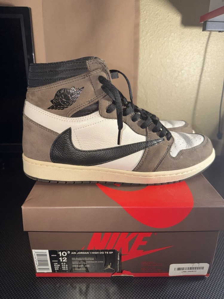 Jordan Air Jordan 1 High OG TS Travis Scott Mocha High Top 2019 CD4487-100