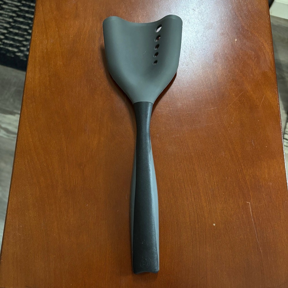 Pampered Chef Silicone Mix N Chop Spatula for Chopping Scooping Draining and Serving