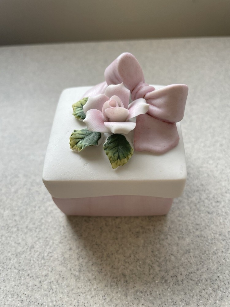 Lefton Vintage Pink Hand-Painted Porcelain Rose Jewelry Box 03439