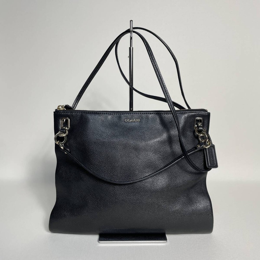 Coach Black Leather Shoulder Bag 72B328