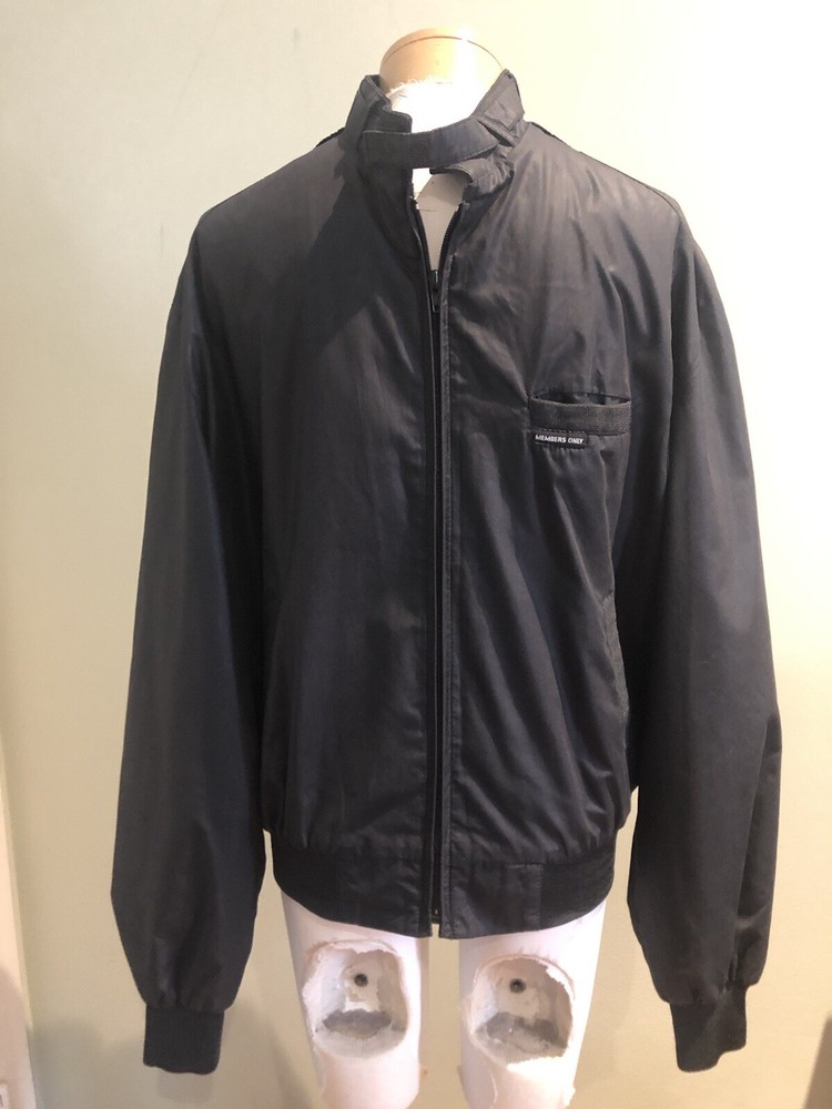 Exclusive members-only zip-up jacket-image