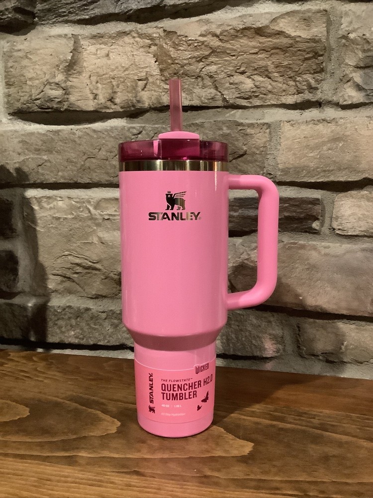 Stanley Wicked Pink Glinda Flowstate Quencher H2.0 Tumbler 40oz