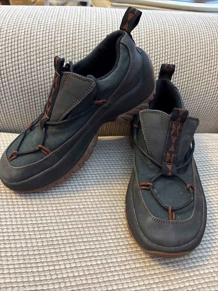 Ulu Hiking Shoes EUC Mens 9 Womens 7.5 Like New