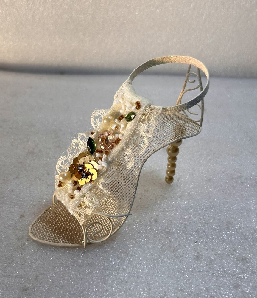🚨Victorian Shoe Decoration Lace Glitter Pearl Bead Heel Sequins Gem Wire Frame