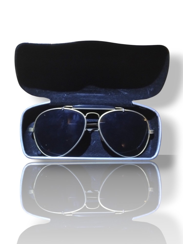 Vintage 1980's EAGLE EYES Aviator Sunglasses W/Case