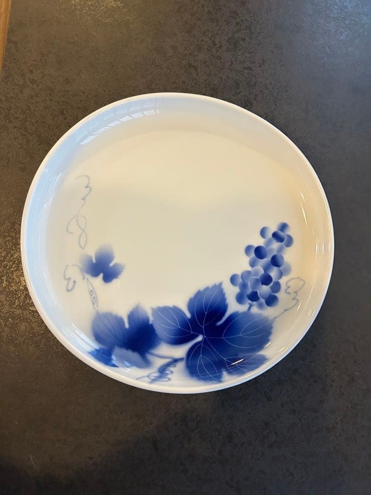 Fukagawa Seiji Blue Winery 25cm plate