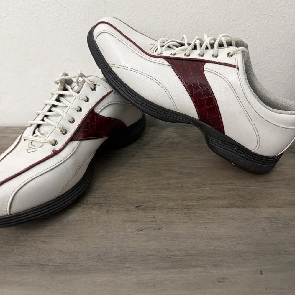 Callaway Women’s Golf Charm Shoes Size 6 White Leather Spiked Athletic Comfort
