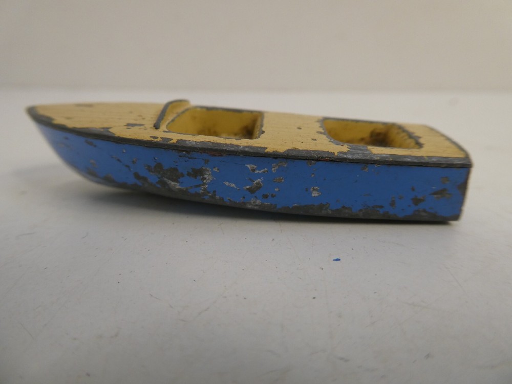 LESNEY MATCHBOX DIECAST SPORTSMAN BOAT