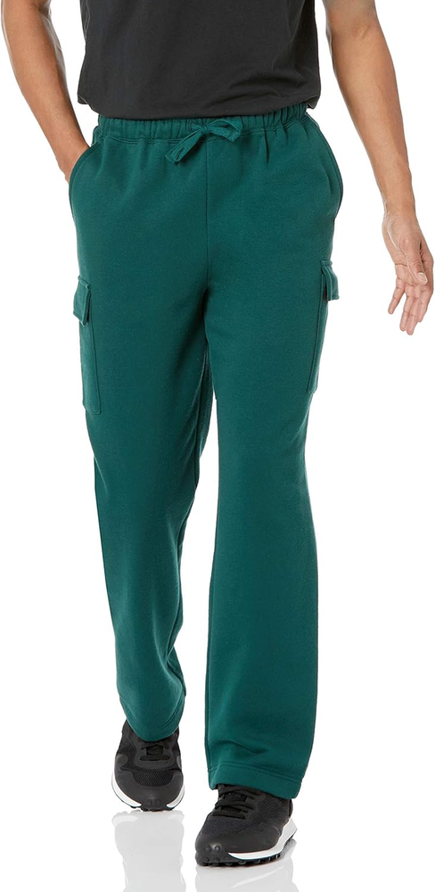 Cozy Men’s Fleece Cargo Sweatpants for Comfort and Style