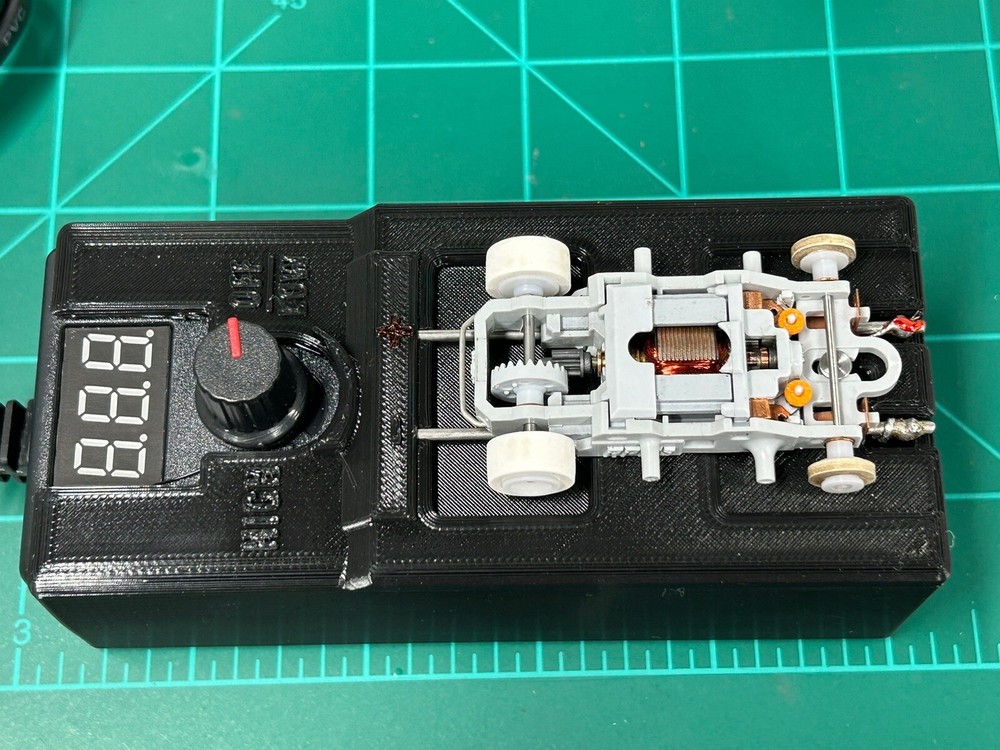 Slot Car Adj Power Break In Stand Ghost Cat Fray Tfx T-Jet H-O Aurora Tyco Afx