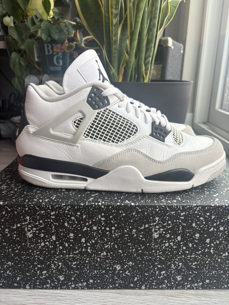 Size 11.5 - Jordan 4 Retro Military Black