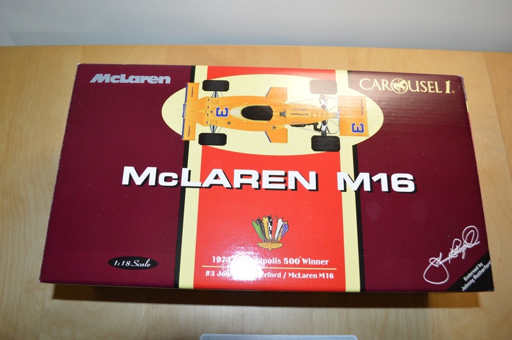 CAROUSEL1 MCLAREN M16 1974 INDIANAPOLIS 500 WINNER #3 JOHNNY RUTHERFORD 1:18