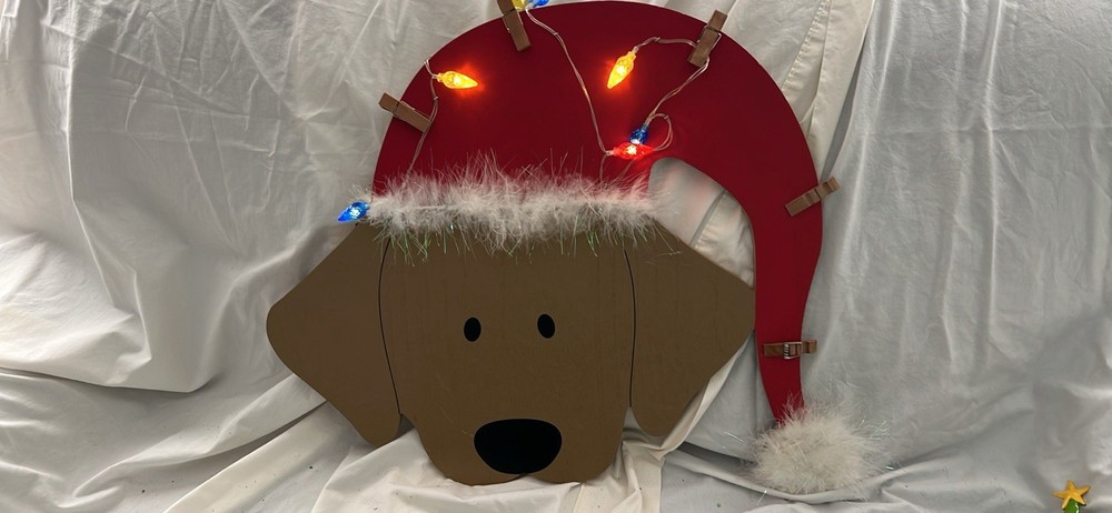 christmas wreath Light Up Dog . Great For Pet Lovers Or Animal Rescue