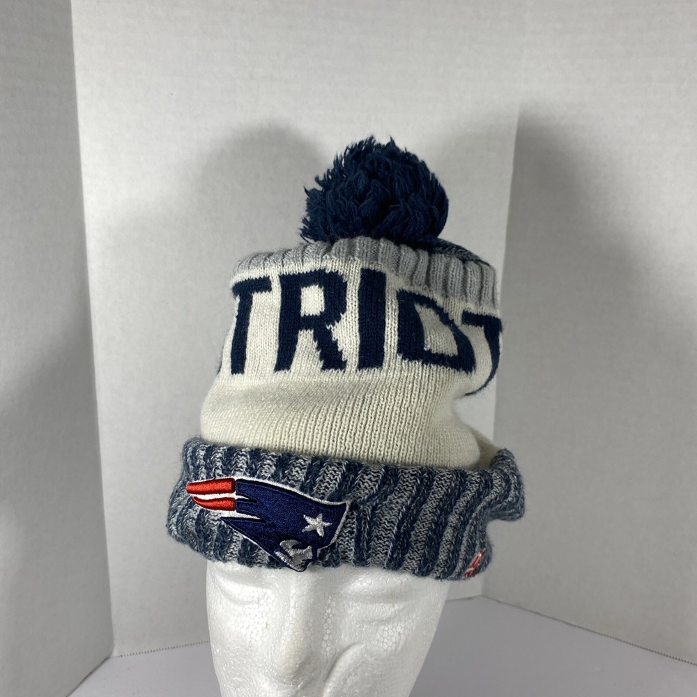 New Era NFL Sport New England Patriots Pom Beanie One Size