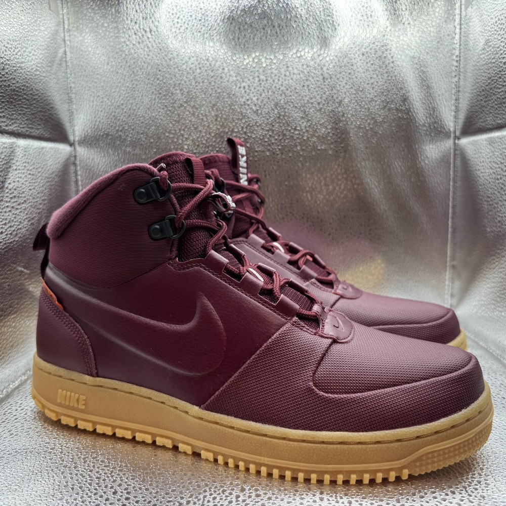 Nike Path Winter Sneakers Size 10 Dark Beetroot Red Gum Bottom BQ4223-600