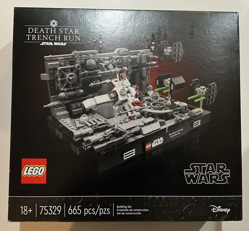 LEGO Star Wars: Death Star Trench Run Diorama (75329)
