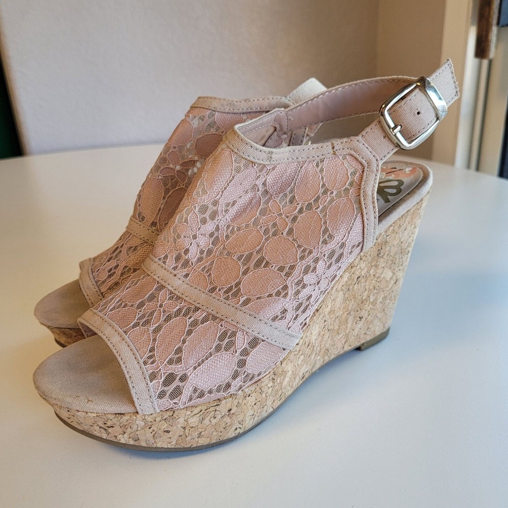 Fergalicious Womens Size 7 Tan Lace Peep Toe Platform Wedge Sandals High Heels