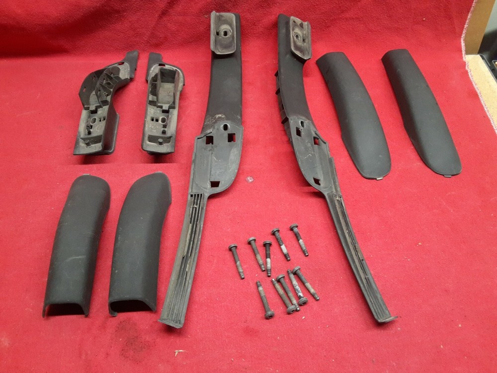 1999 - 2004 Jeep Grand Cherokee Limited Roof Ski Rack Bar Brackets & Hardware