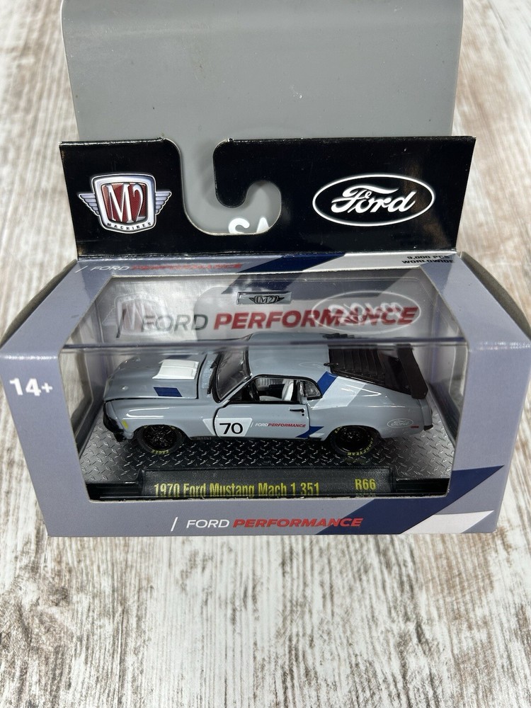 M2 Machines R66 1:64 1970 Ford Mustang Mach 1. 351 Ford Performance