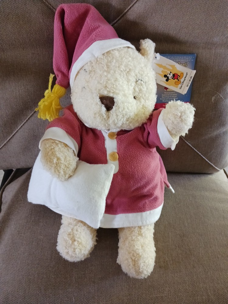 Disney World Winnie The Pooh Plush Musical Lullaby Nursery Toy