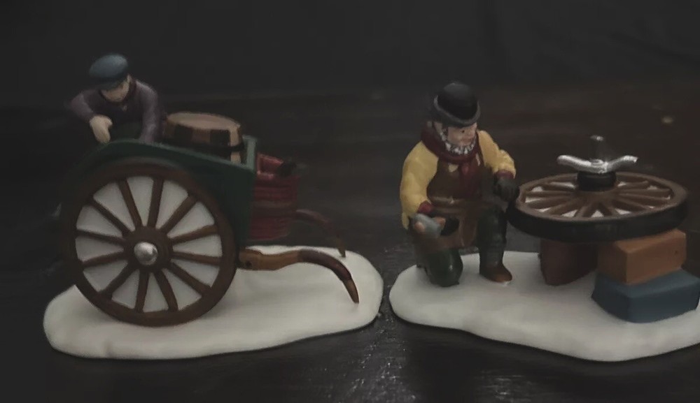 Dept 56 Heritage Village “C Bradford, Wheelwright & Son” Accessory Set-2 #5818-1