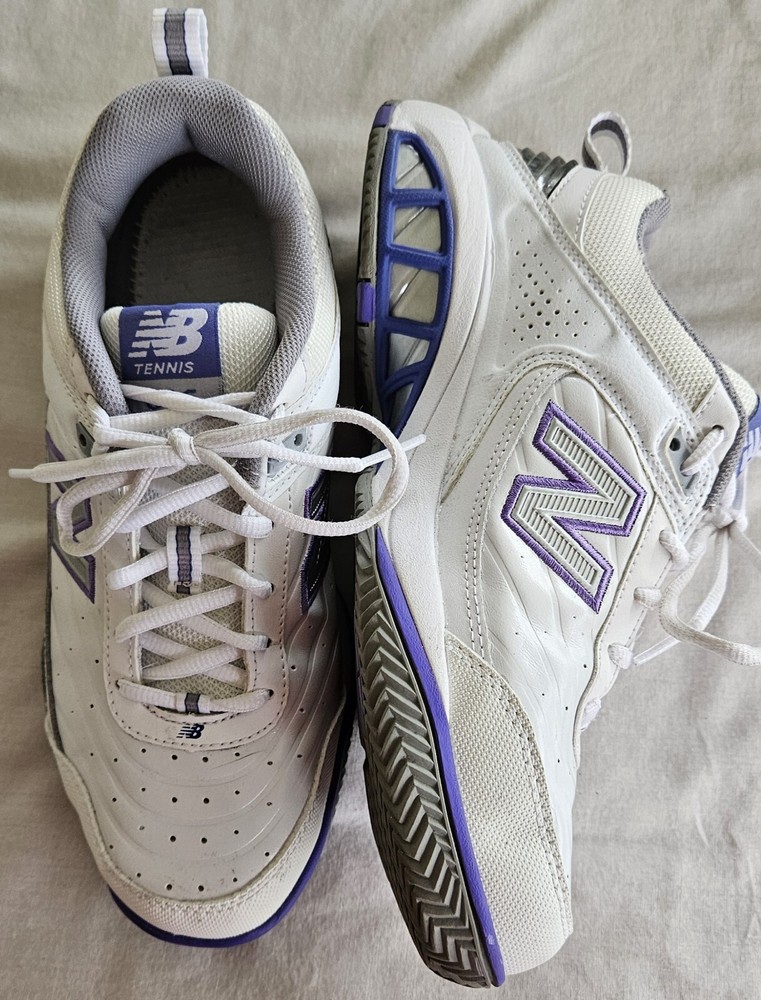 Size 8.5 Women's New Balance 806 Tennis Sneaker White Purple