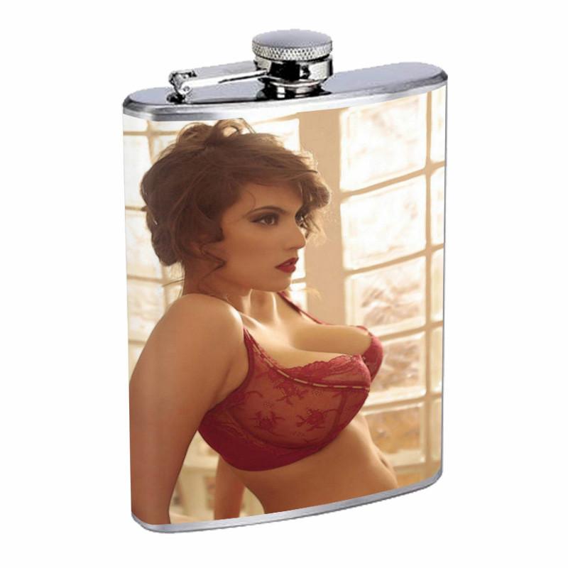 UK Pin Up Girls 8oz Stainless Steel Whiskey Flask D9 Design