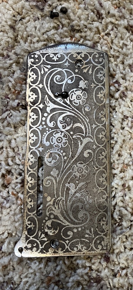 SCROLL PLATES W/SCREWS 1900 OFF N123250 SINGER 27 SEWING MACHINE GOOD CONDITION