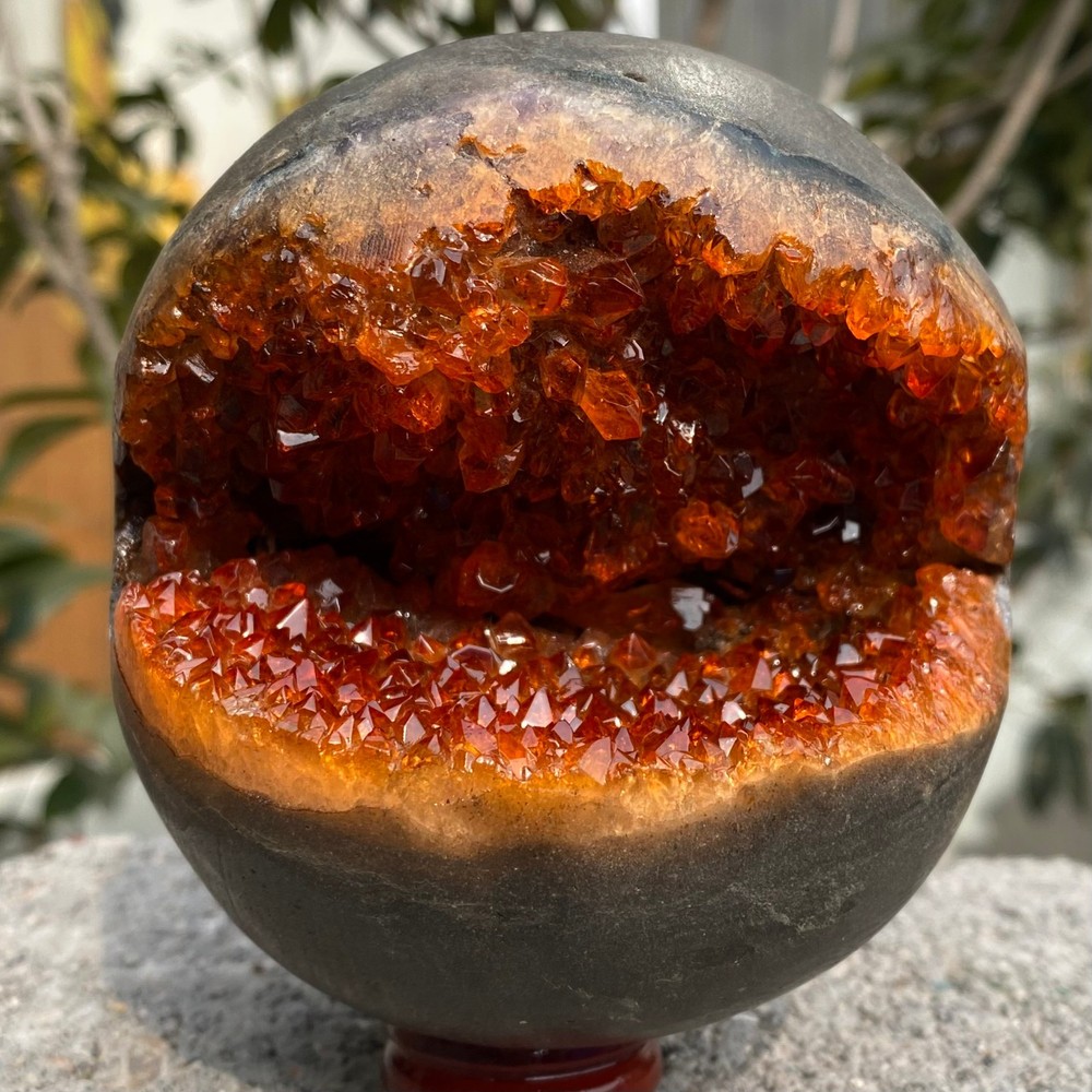 2.35LB   citrine Cave quartz-carved crystal begins to smile and heal