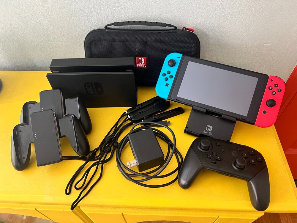 LIGHTLY USED Nintendo Switch Handheld Console Bundle - Neon Red/Neon Blue