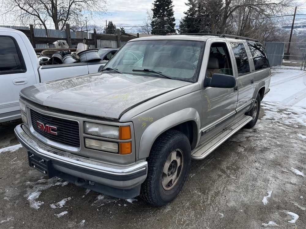Passenger Right Tail Light Fits 90-00 CHEVROLET 2500 PICKUP 1268853