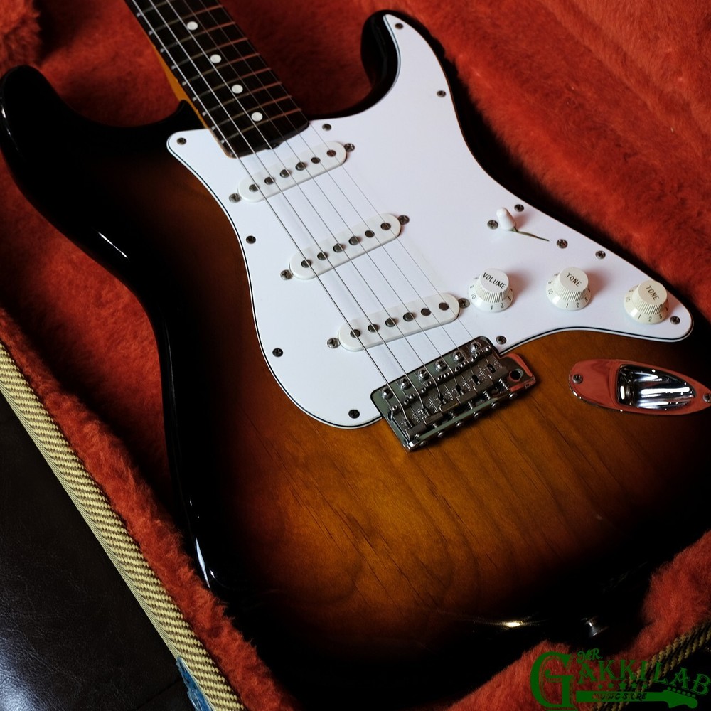 Fender American Vintage '62 Stratocaster 3 Color Sunburst 1997 Electric Guitar
